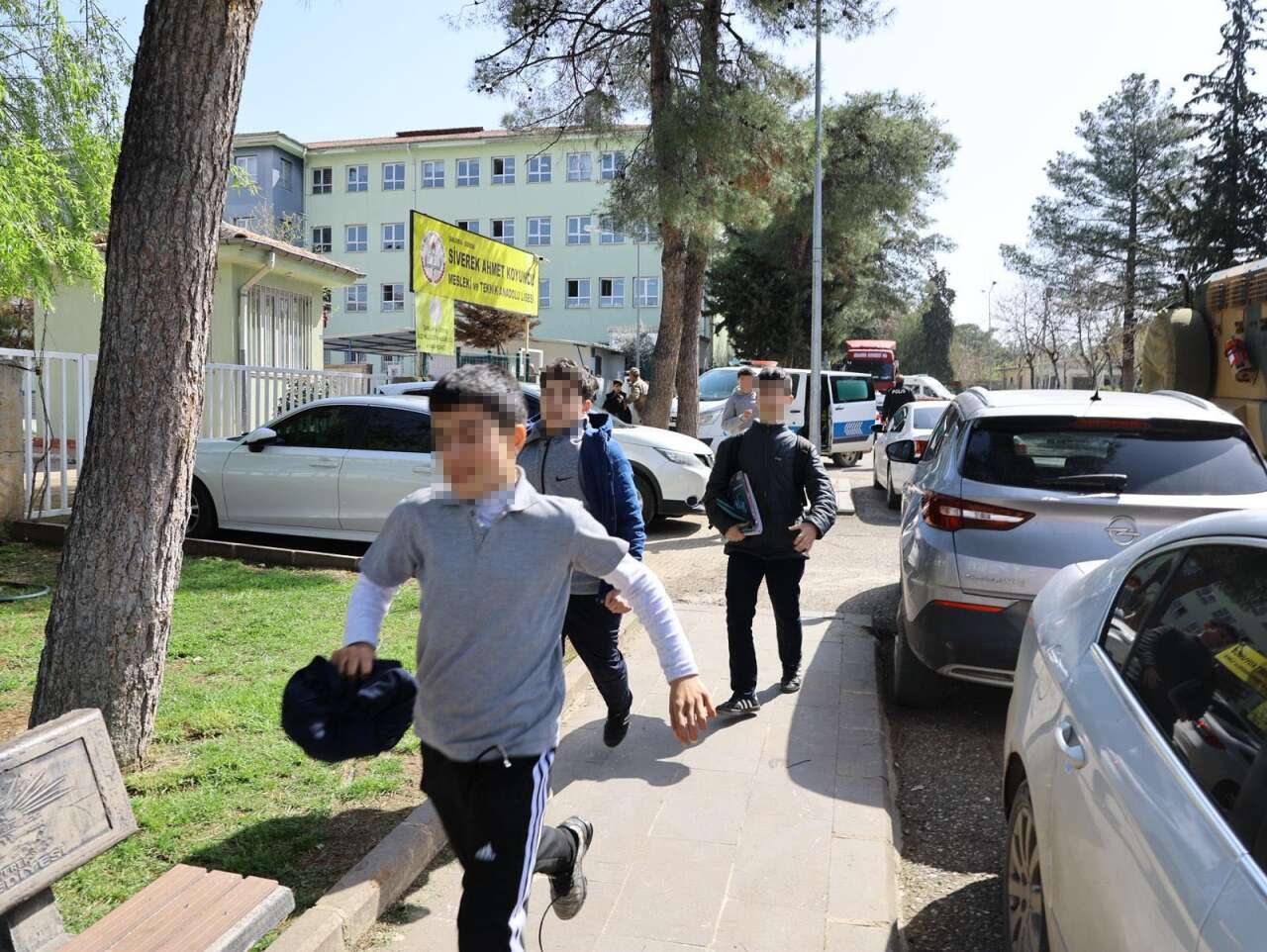 Okuldaki eski öğrenci dehşetinde tüm detaylar belli oldu! 1 ölü, 16 yaralı var 12